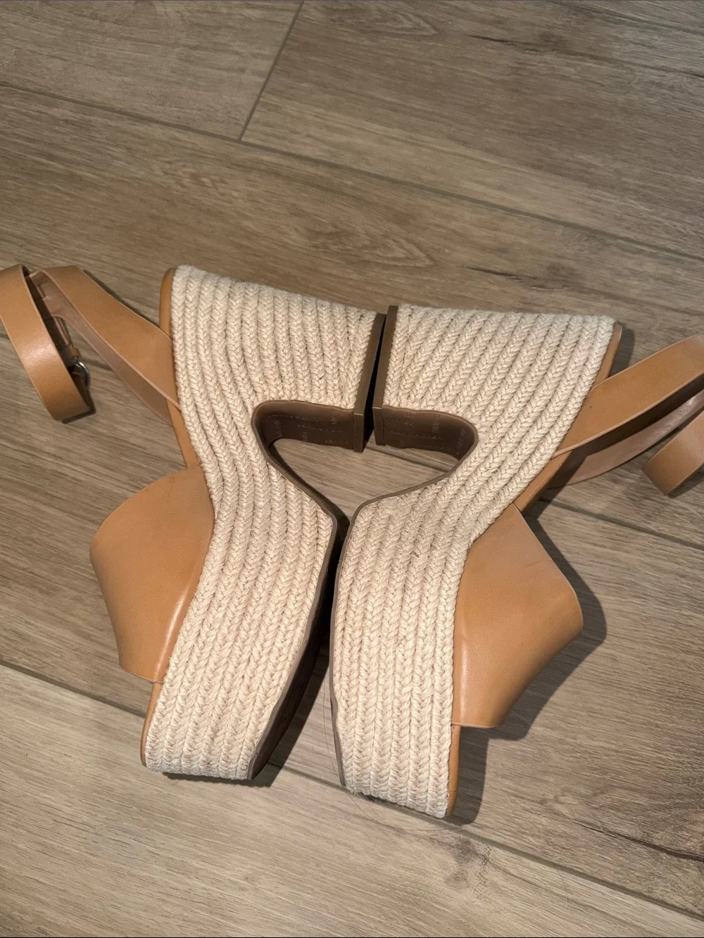 Marc Fisher Vetina Platform Wedge Sandals in tan faux leather size 10 NWOT